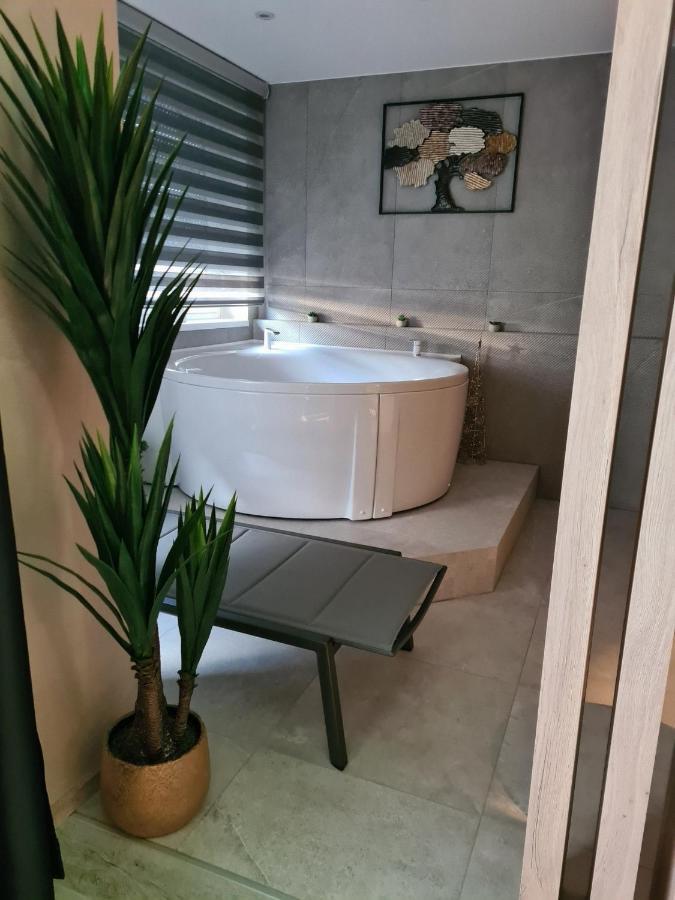 Wellness Apartments Varaždin Eksteriør bilde